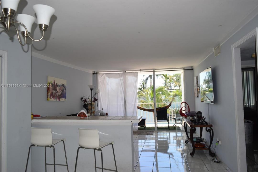 1865 79th St Cswy 4C, North Bay Village, 佛羅里達州 33141, 美國