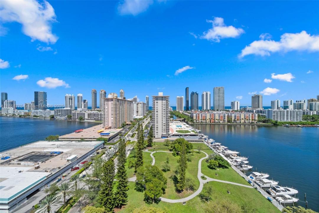 290 174th St 1914, Sunny Isles Beach, Florida 33160, USA