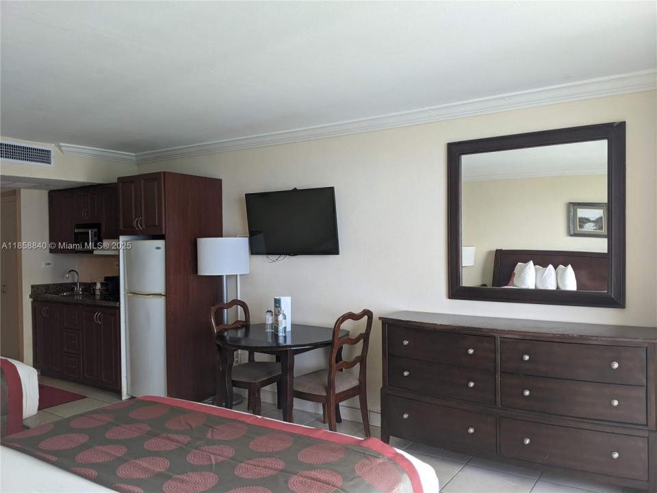 19201 COLLINS AVE 615, Sunny Isles Beach, Florida 33160, HOA KỲ