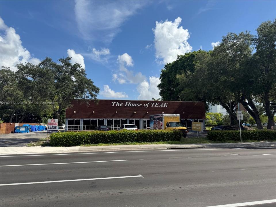 1920-1936 Stirling Rd, Dania Beach, فلوريدا 33004, الولايات المتحدة