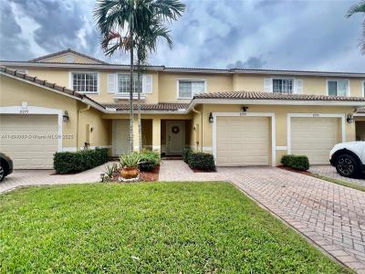 8977 Chambers St, Tamarac, Florida 33321, USA