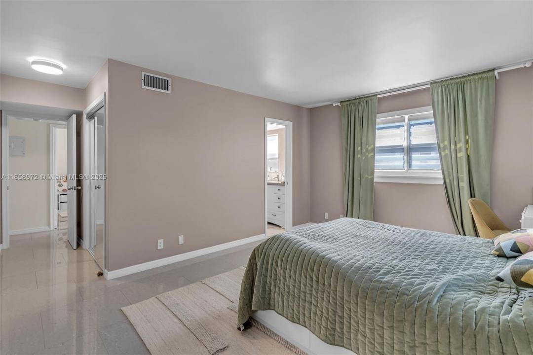 301 NE 14th Ave 601, Hallandale Beach, 佛羅里達州 33009, 美國