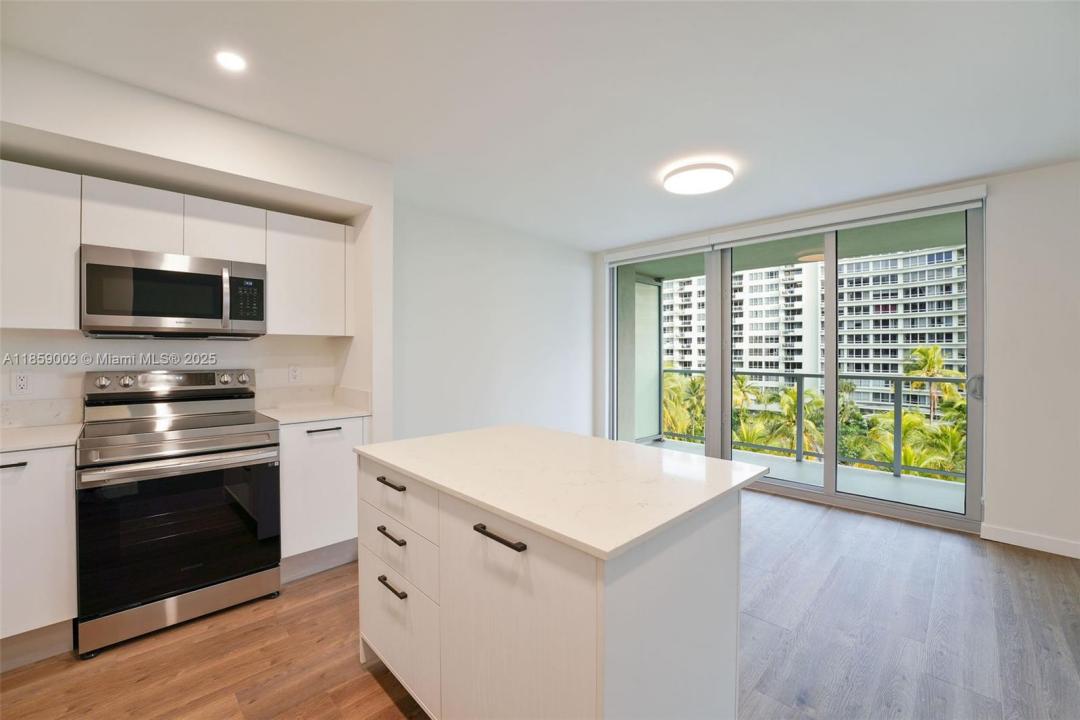 Miami Beach, Florida 33139