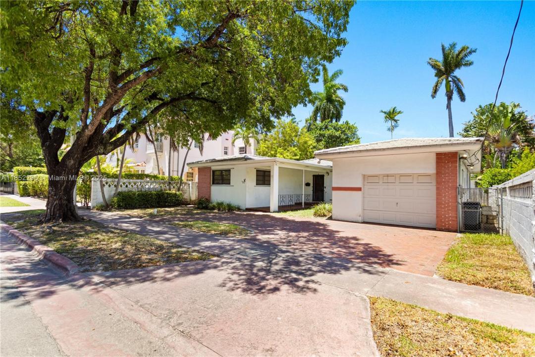 4322 Alton Rd, Miami Beach, Florida 33140