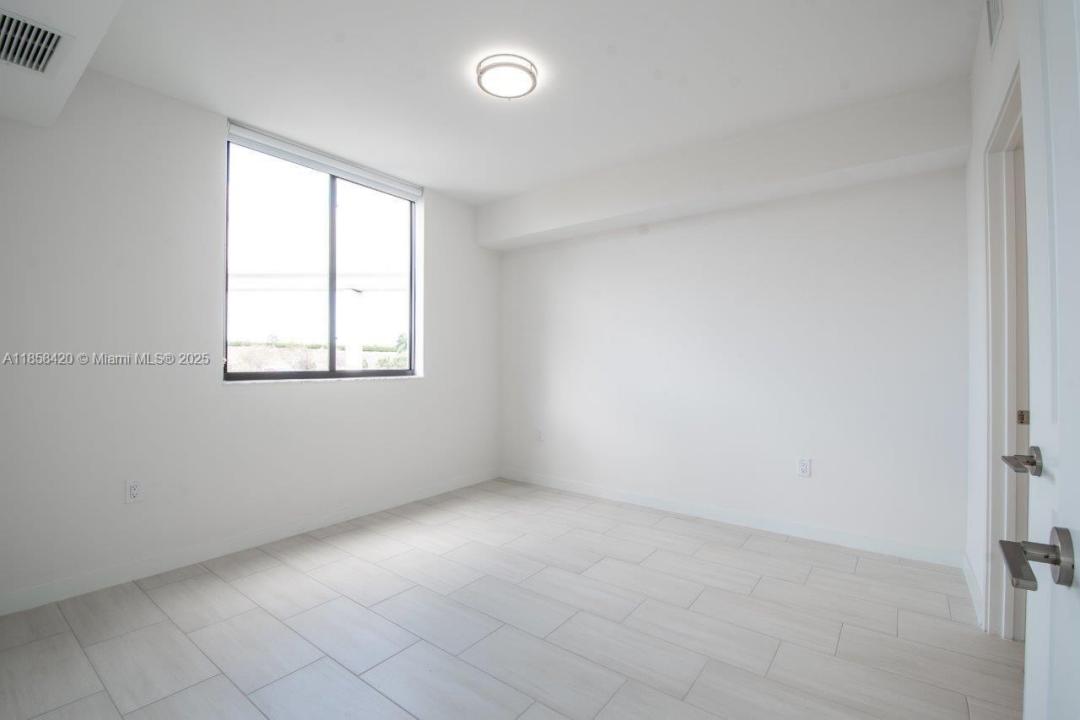 3645 NW 36th St 515, Miami, フロリダ 33142, アメリカ合衆国