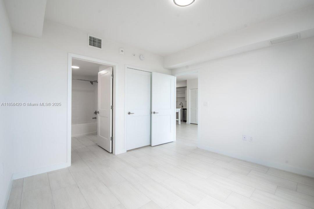 3645 NW 36th St 515, Miami, フロリダ 33142, アメリカ合衆国