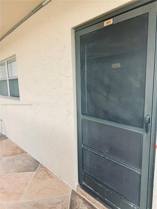 6100 S Falls Cir Dr 205, Lauderhill, 佛羅里達州 33319, 美國