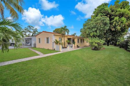 3248 NW 102nd St, Miami, Florida 33147, USA