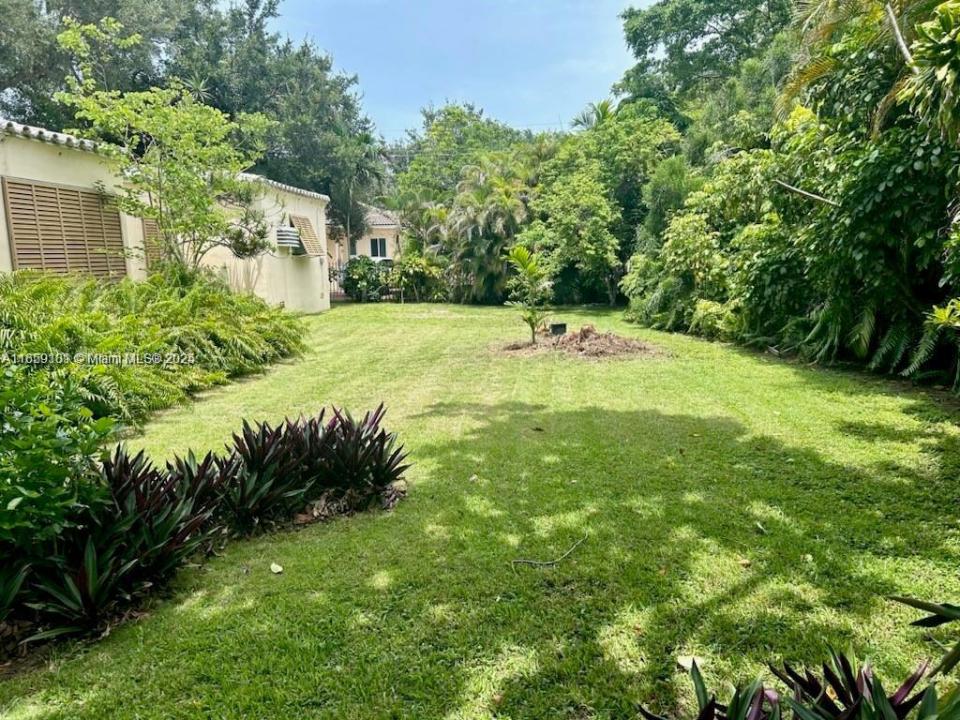 334 NE 107th St, Miami Shores, 佛羅里達州 33161, 美國