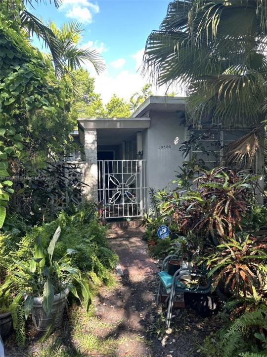 10536 NE 3rd Ave, Miami Shores, Florida 33138, Estados Unidos