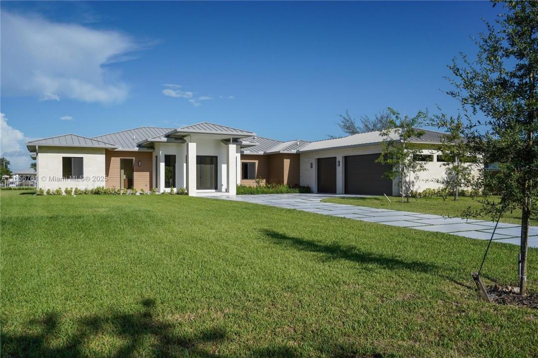 27510 SW 170th Ave, Homestead, Florida 33031