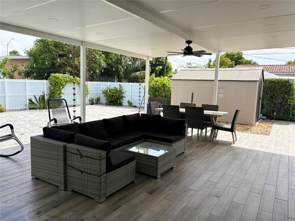 868 E 32nd St 0, Hialeah, Florida 33013, HOA KỲ