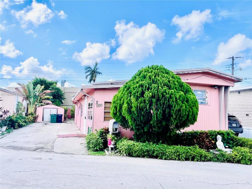 8181 NW South River Dr B223, Medley, Floride 33166, États-Unis