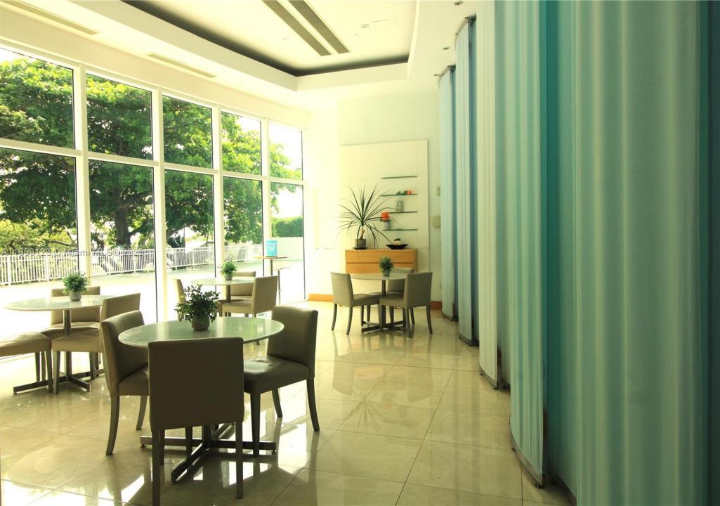 2101 Brickell Ave 1711, Miami, Флорида 33129, Соединенные Штаты