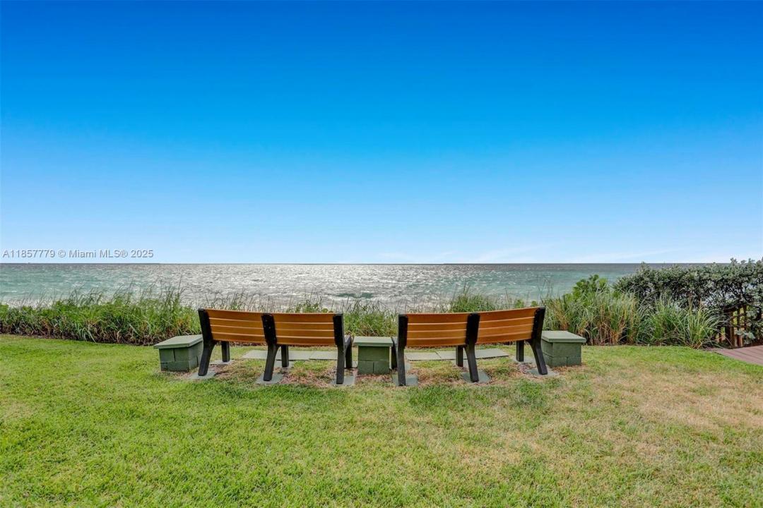 1155 Hillsboro Mile 202, Hillsboro Beach, Florida 33062
