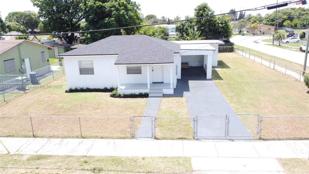10490 SW 173rd Ter, Miami, פלורידה 33157, ארצות הברית של אמריקה 