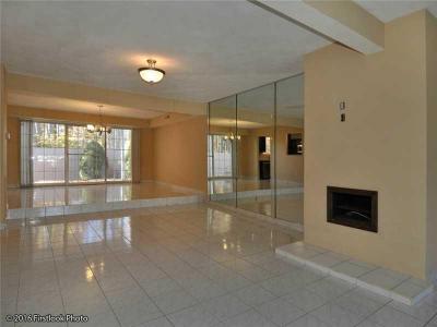 77 HOFFMAN Avenue C, Cranston, Rhode Island 02920, Estados Unidos