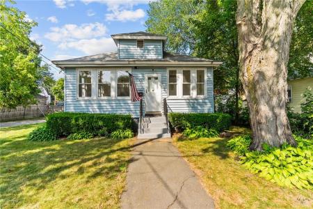 17 Birch Street, Cranston, RI 02920, USA