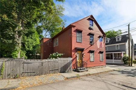 23 Willow Street, Newport, Rhode Island 02840, USA