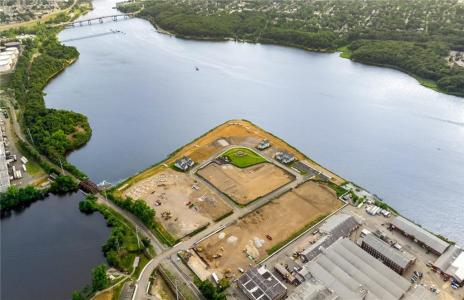 141 East Point Drive 101, East Providence, Rhode Island 02916, États-Unis