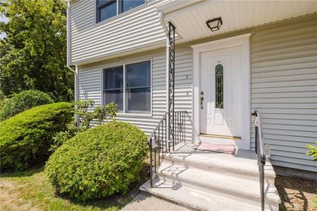 9 Morrill Lane 1, North Providence, Rhode Island 02904, USA