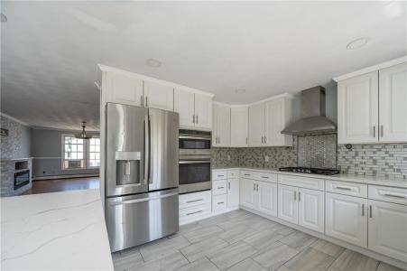 115 Sutton Avenue, East Providence, Rhode Island 02914, États-Unis