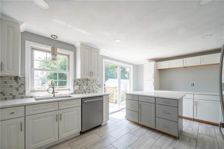 115 Sutton Avenue, East Providence, Rhode Island 02914, États-Unis