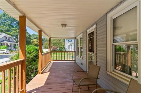 86 Fall Street, Woonsocket, Rhode Island 02985, États-Unis