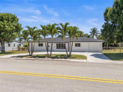 846 Foresteria Dr, Lake Park, Florida 33403, USA