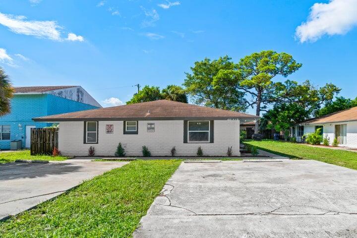 2313 Z Terrace, Riviera Beach, Flórida 33404, Estados Unidos