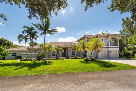 830 NW 122nd Ave, Plantation, Florida 33325