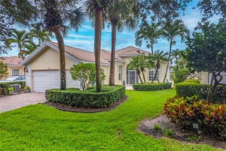 815 Niemen Dr, Palm Beach Gardens, Florida 33410, USA