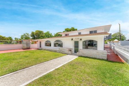 730 Curtiss Dr, Opa-Locka, フロリダ 33054, アメリカ合衆国