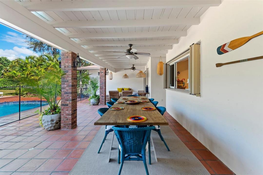 11420 SW 80th Rd, Pinecrest, Florida 33156