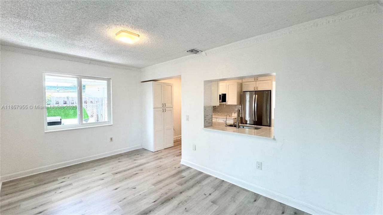 11360 NW 31st St, Sunrise, Florida 33323, HOA KỲ