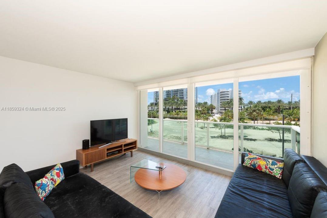 100 Bayview Dr 210, Sunny Isles Beach, Florida 33160
