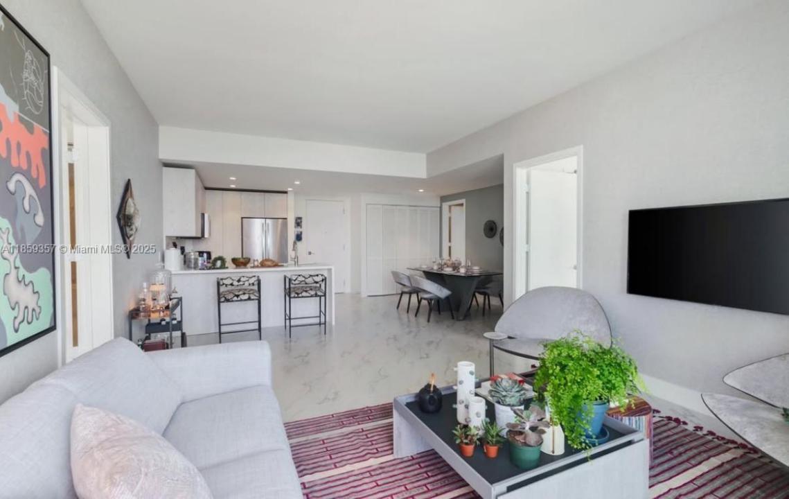 2000 Metropica Way 902, Sunrise, Florida 33323