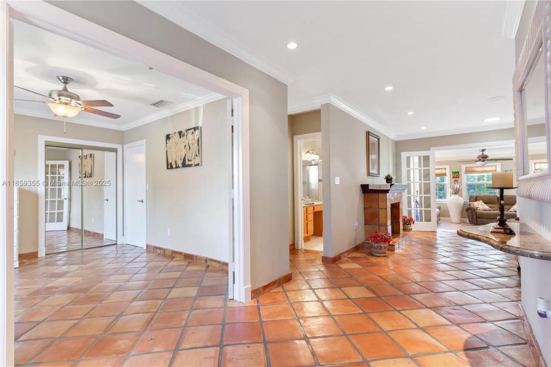300 187th St, Sunny Isles Beach, فلوريدا 33160, الولايات المتحدة