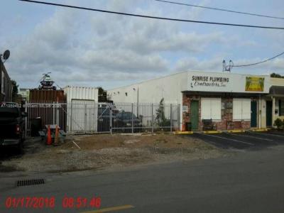 4857 NE 12th Ave, Oakland Park, Florida 33334, USA