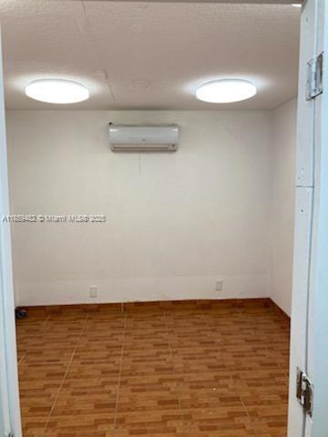 4857 NE 12th Ave, Oakland Park, Florida 33334, Estados Unidos