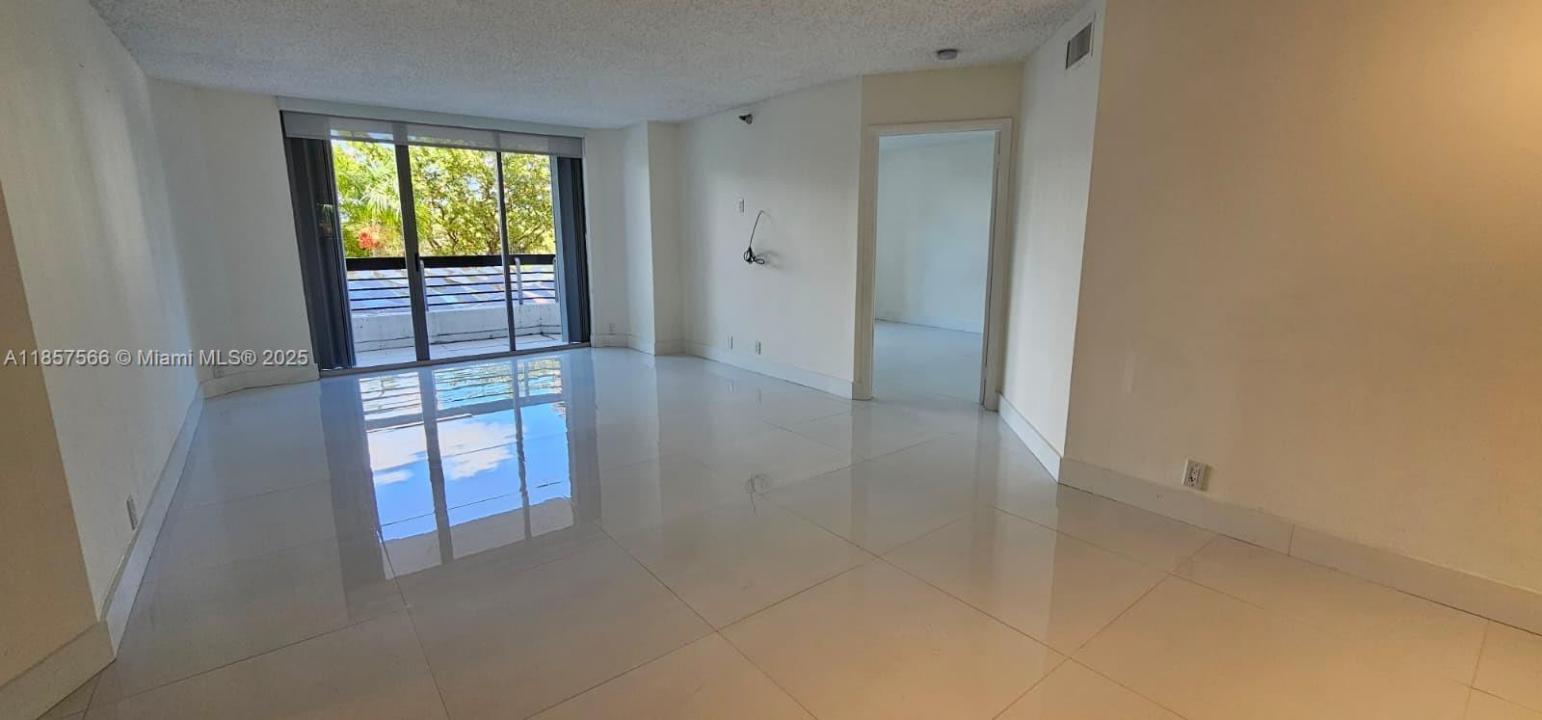 3400 NE 192nd St 303, Aventura, Florida 33180, Estados Unidos