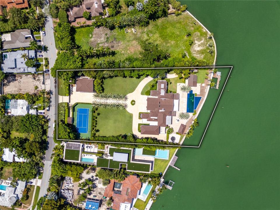 5940 N Bay Rd, Miami Beach, Florida 33140, HOA KỲ
