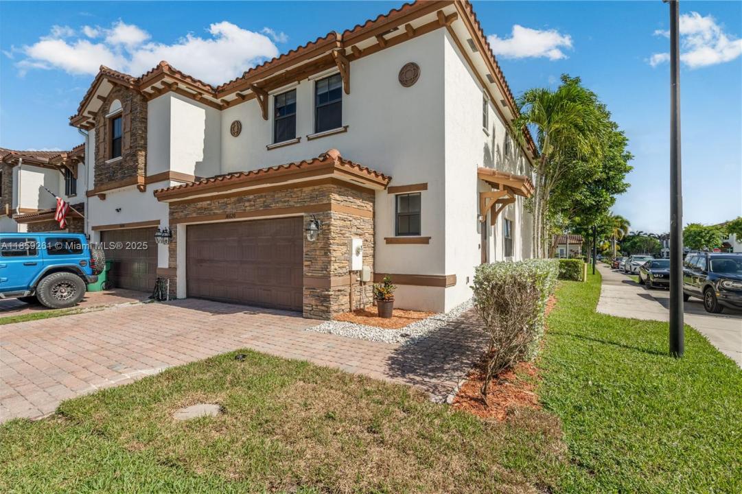 16620 SW 42nd Ter 16620, Miami, Florida 33185, USA