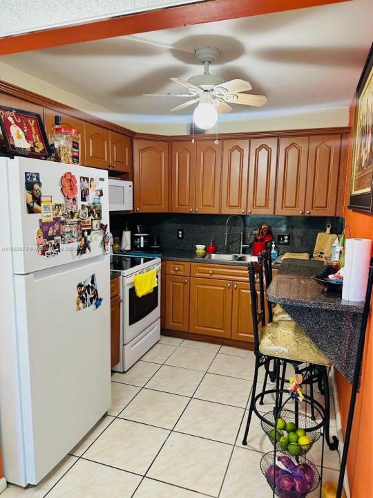 13355 SW 9th Ct 313H, Pembroke Pines, Florida 33027, Estados Unidos