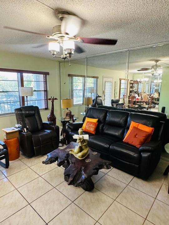 13355 SW 9th Ct 313H, Pembroke Pines, Florida 33027, Estados Unidos