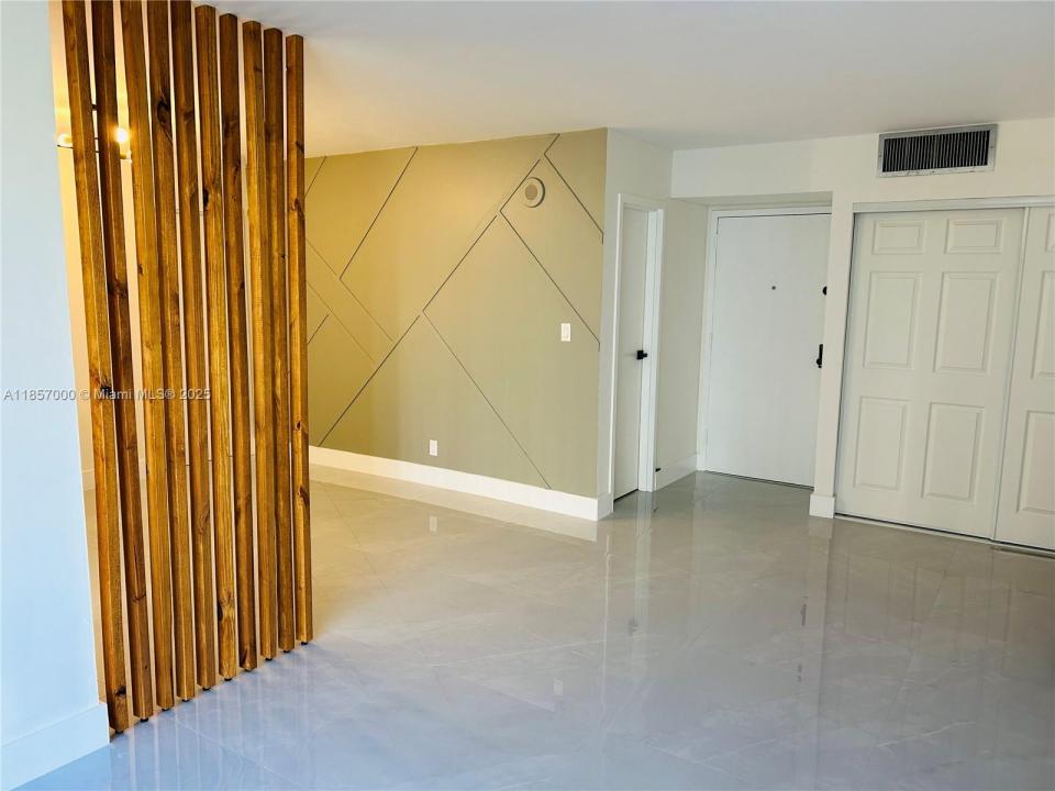 17021 N Bay Rd 427, Sunny Isles Beach, Florida 33160