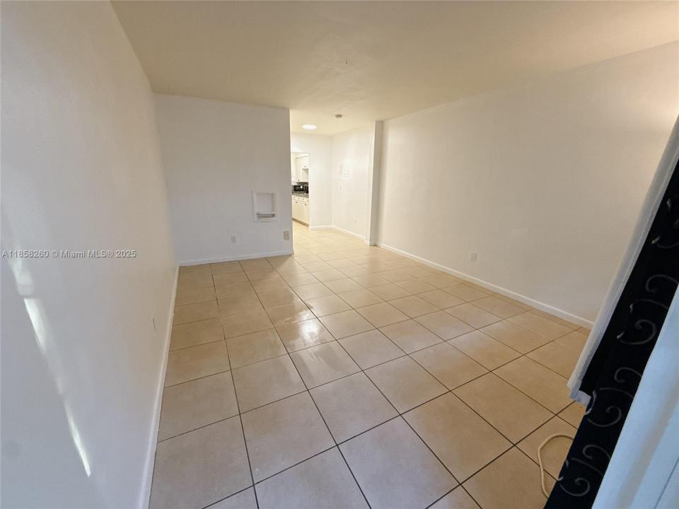 7315 Byron Ave 5, Miami Beach, Flórida 33141, Estados Unidos