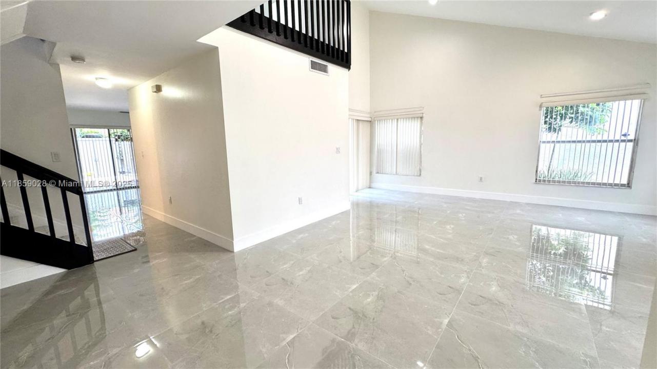 18642 NW 54th Pl A, Miami Gardens, 佛罗里达州 33055, 美国