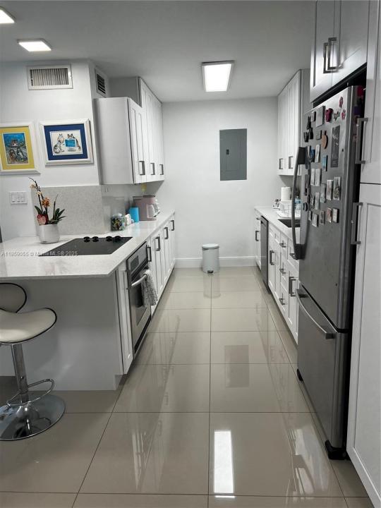 9350 SW 77th Ave G1, Miami, Флорида 33156, Соединенные Штаты