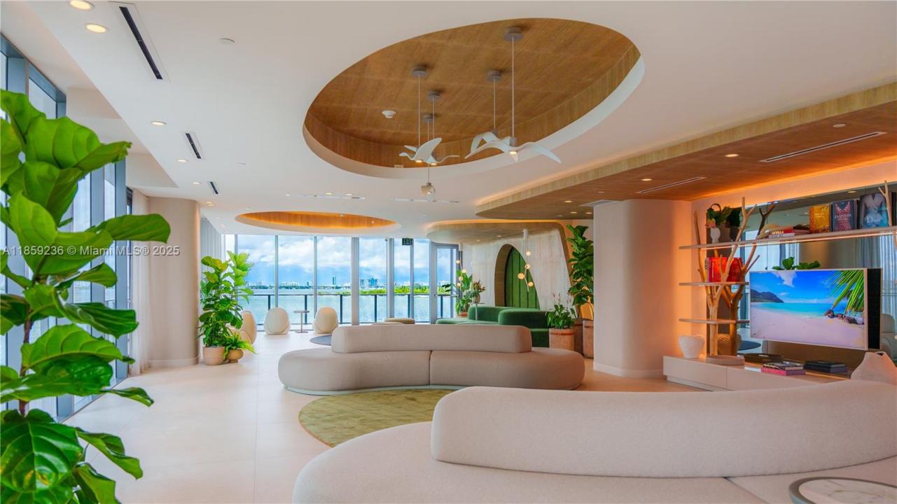 700 NE 24th St 3605, Miami, Florida 33137